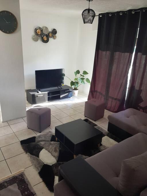Superbe Appartement En Residence Prive Avec Un Parking Prive Scionzier Extérieur photo